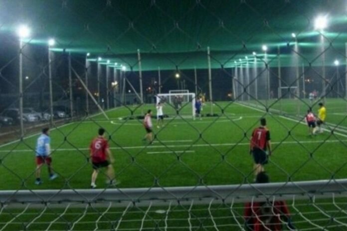 Restrictions: what does the DNU say regarding football 5 Las canchas de fútbol cinco podrán funcionar con un máximo de 10 jugadores